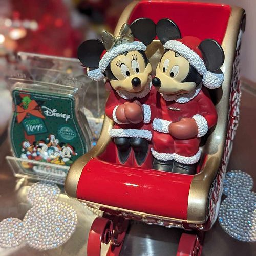 Christmas With Disney Scentsy Warmer 2023
