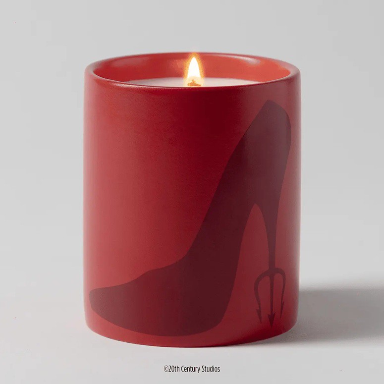 Everybody Wants to Be Us Scentsy Scented Candle Stylized