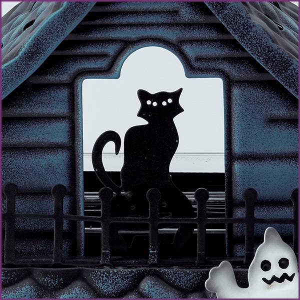 A Haunting Good Time Scentsy Warmer Cat