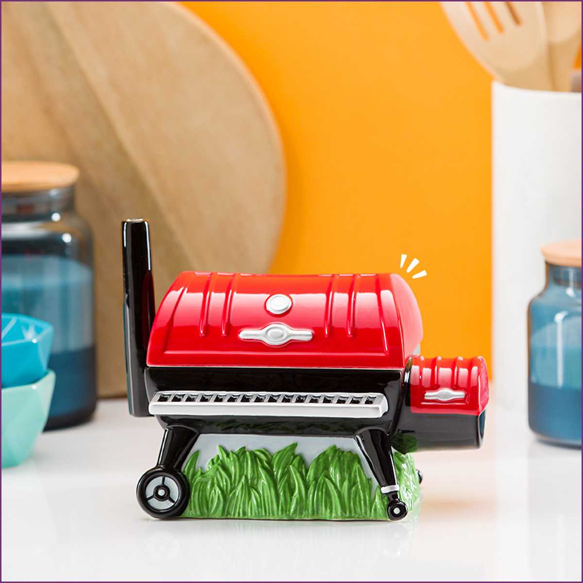 Scentsy Smoker Warmer - Job Well Done Scentsy Smoker Warmer - Job Well Done