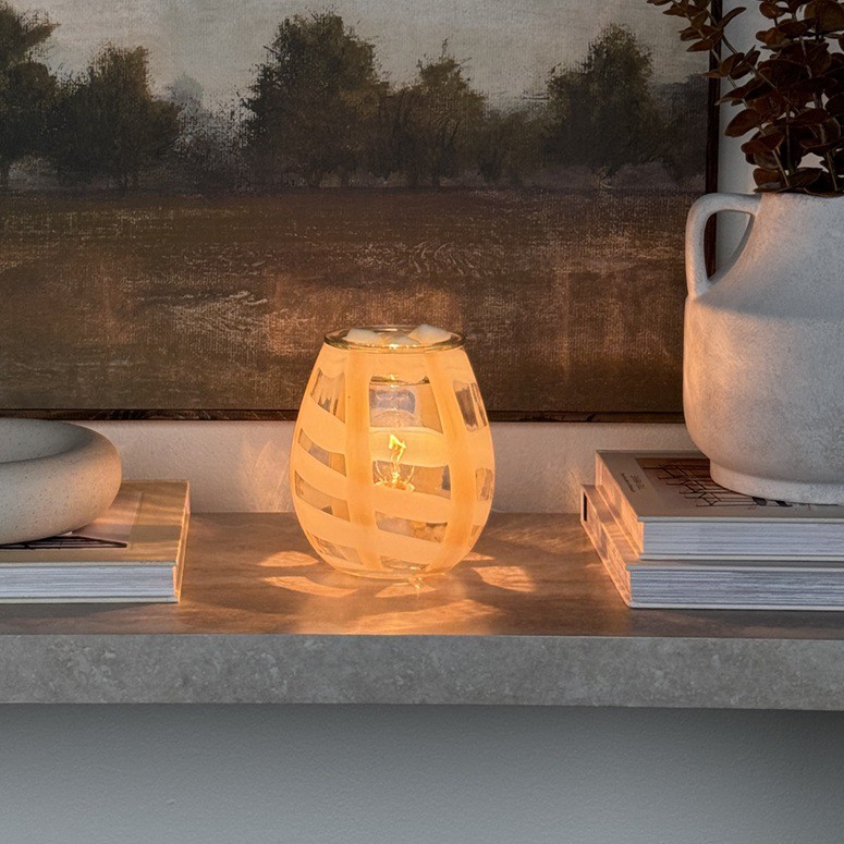 Lightweave Scentsy Warmer Stylized