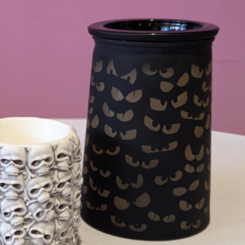 Ominous Gaze Scentsy Warmer | Turned Off Ominous Gaze Scentsy Warmer | Turned Off