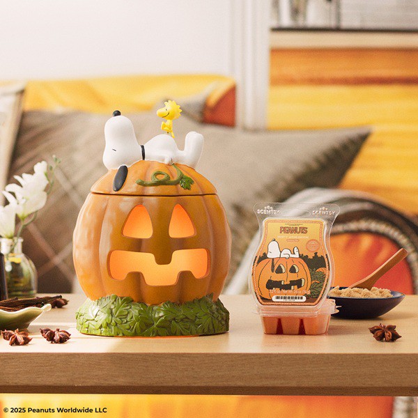 Snoopy's Pumpkin Patch Scentsy Warmer