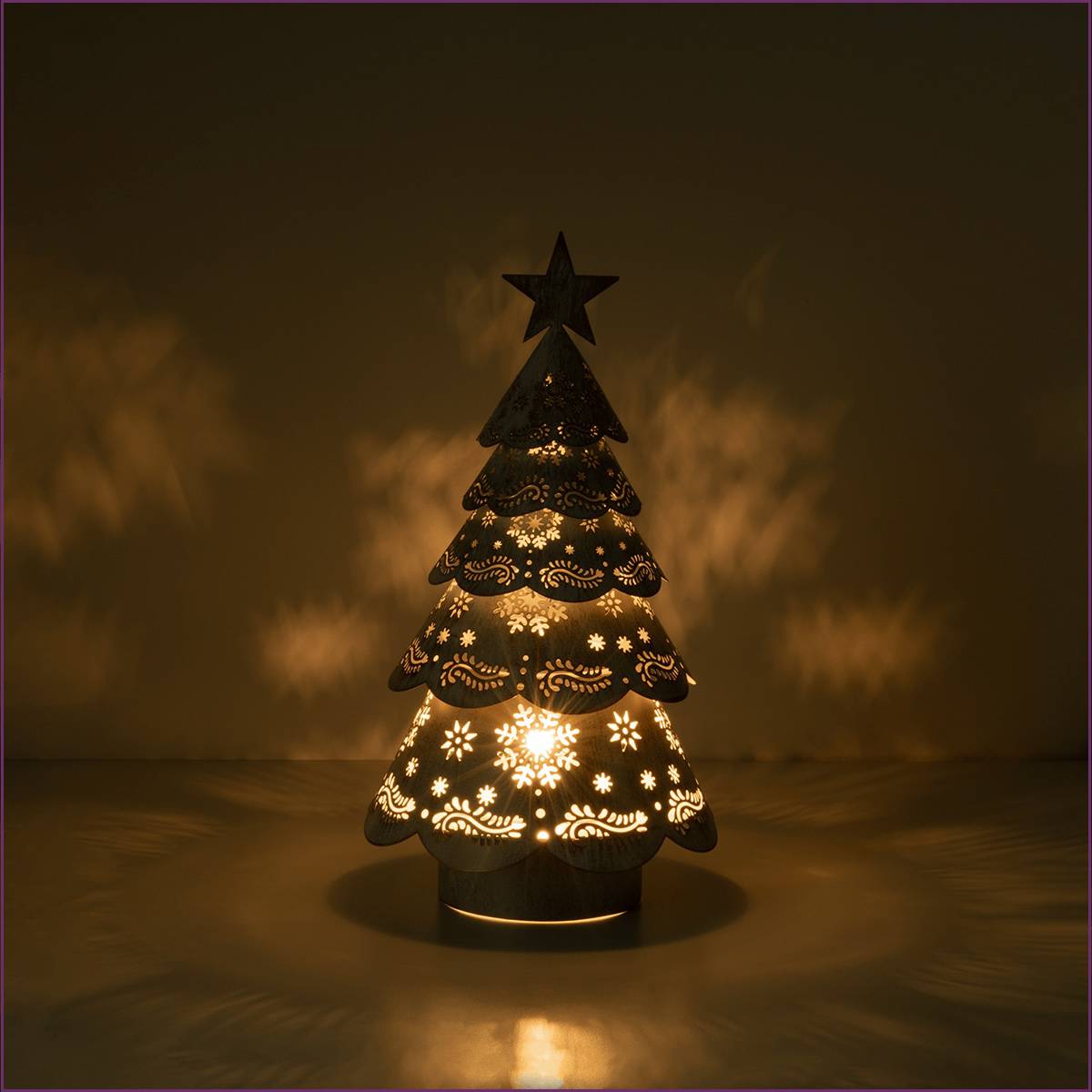 trim-the-tree-scentsy-warmer-tanya-charette